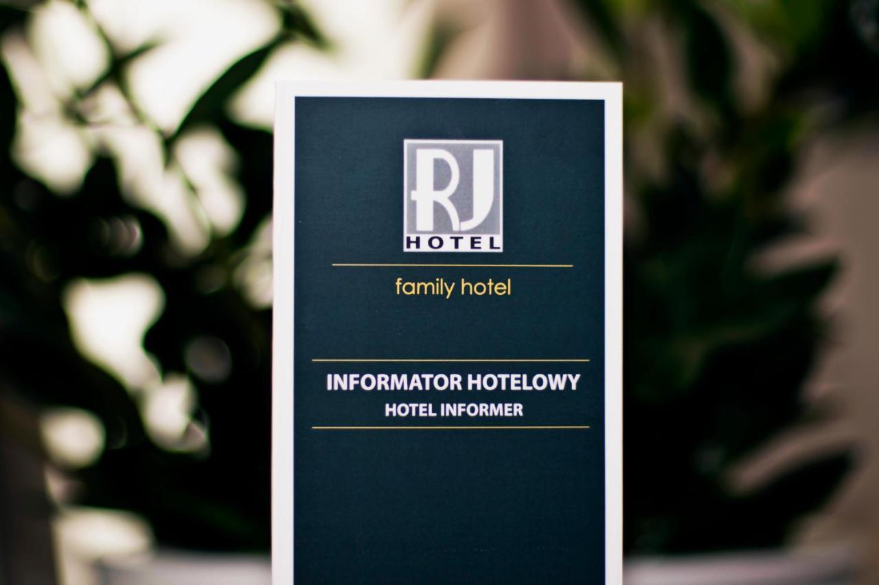 RJ Hotel Pabianice Buitenkant foto